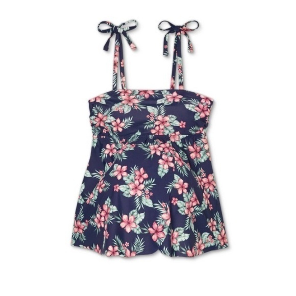 3/30 sale !!! Woman’s small maternity swimsuit top tankini